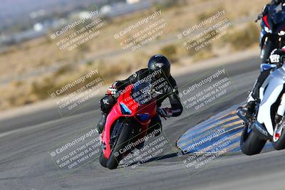 media/Jan-09-2022-SoCal Trackdays (Sun) [[2b1fec8404]]/Turn 11 (935am)/